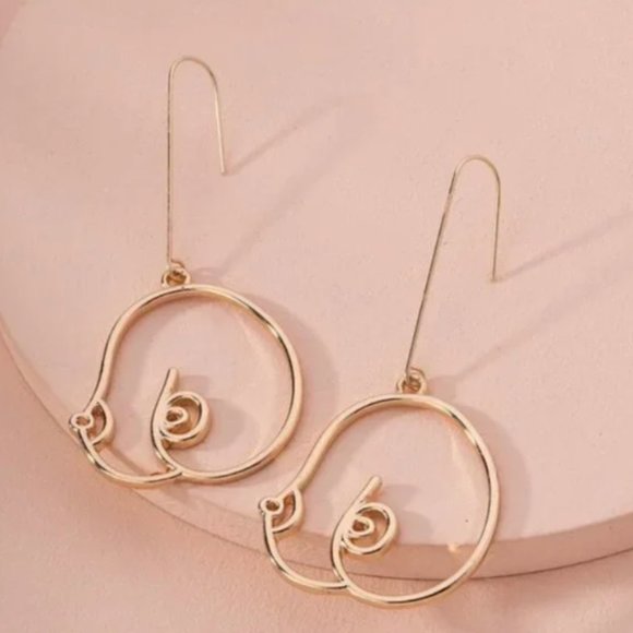 ⭐️❤️ FREE Boob Breast Female Peasant Hipster Hippie Art Deco Boho Body Earrings - Picture 2 of 5